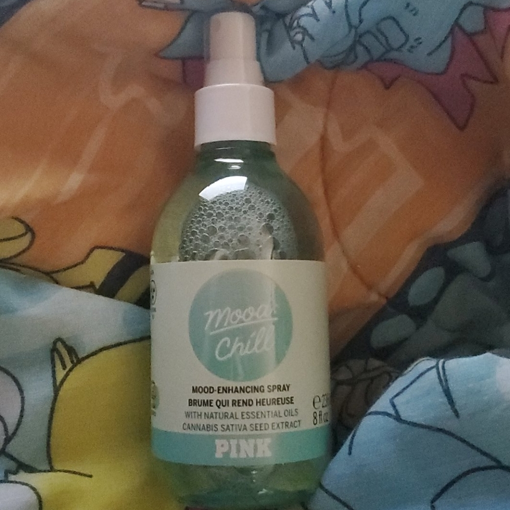 Free gift with bundle (Sold)